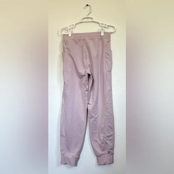 On the Go Cold Weather Jogger Fabletics (M) - Picture 5 of 7